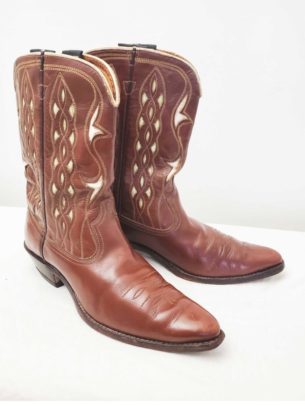 Vintage Acme Womens Brown Cowboy Western Boots White Leather Inlays 7.5 C Wide